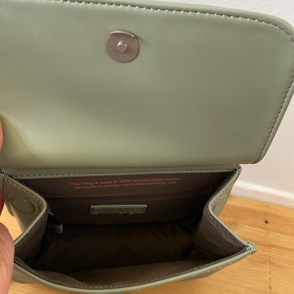 Matt & Nat Vegan Crossbody Purse Olive Green - Picture 2 of 4
